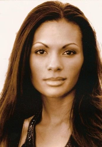 Фото - Кармен Серано: 346x497 / 29 Кб