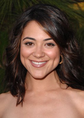 Фото - Камилла Гуати: 285x400 / 21 Кб