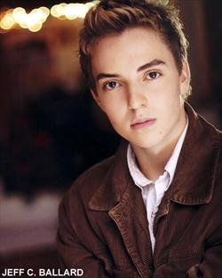 Фото - Джеффри Баллард: 250x313 / 16 Кб