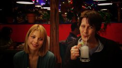 Фото - Лорен Джерман: 253x142 / 9 Кб