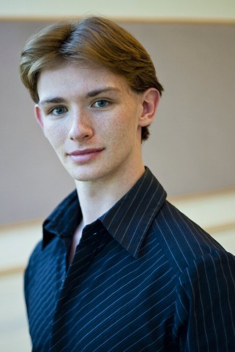 Фото - Мэттью Хелмс: 480x720 / 51 Кб