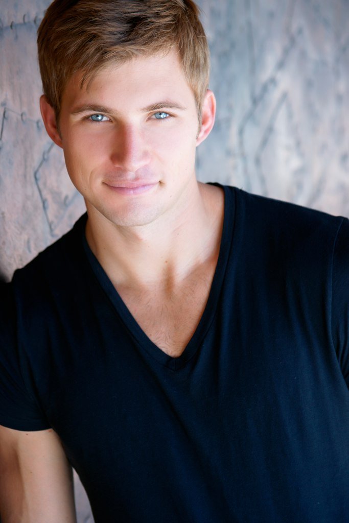 Фото - Джастин Дили: 683x1024 / 76 Кб