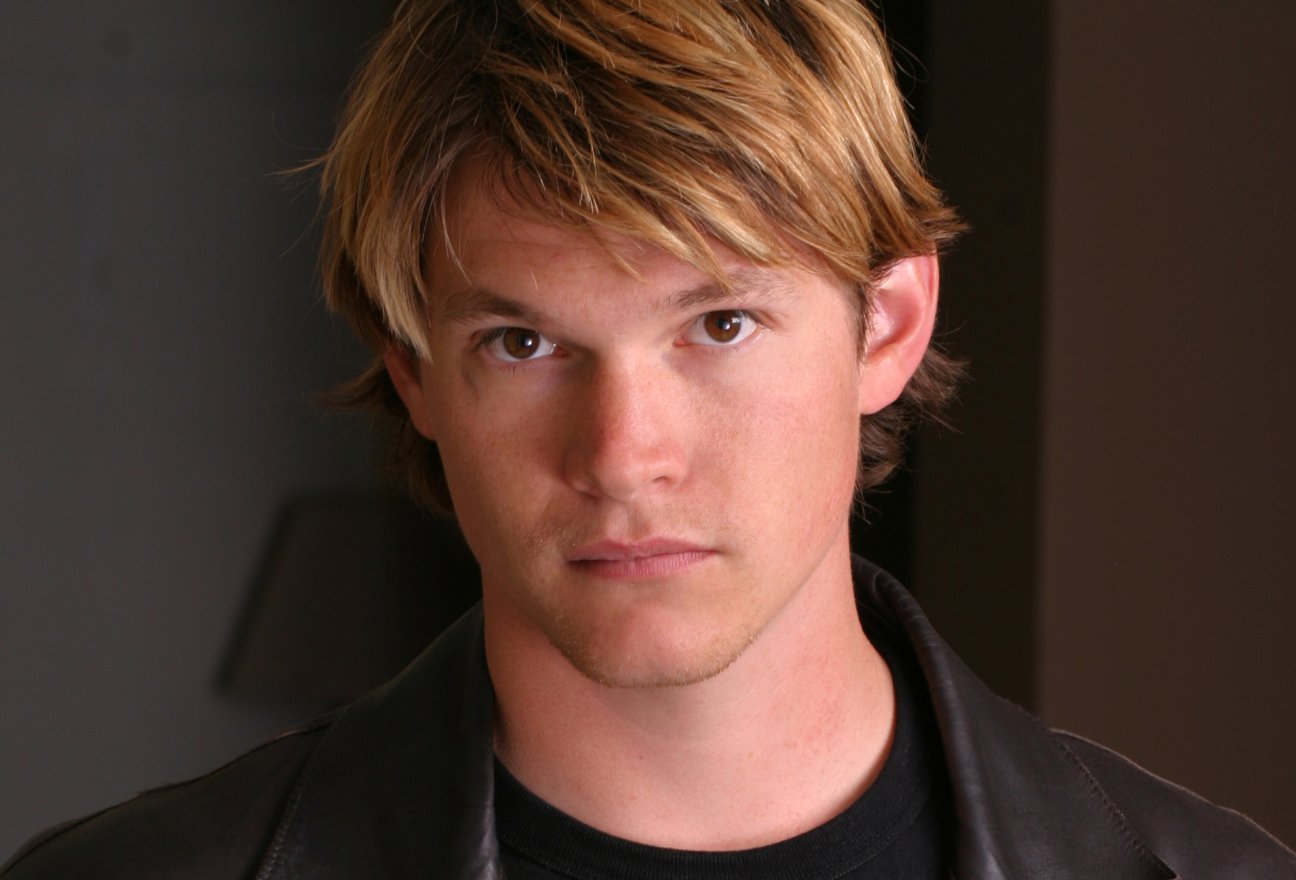 Фото - Curtis Harrison: 1296x880 / 105 Кб