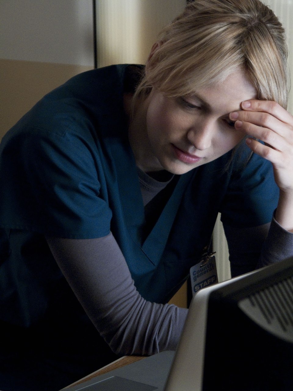 Фото - Бэт Рисграф: 960x1280 / 164 Кб