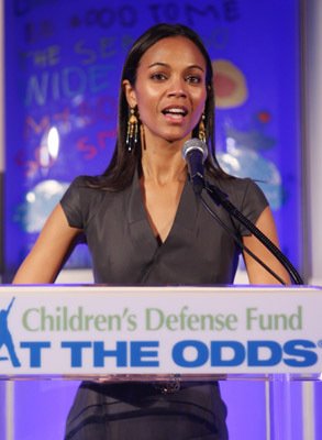 Фото - Зои Салдана: 293x400 / 25 Кб