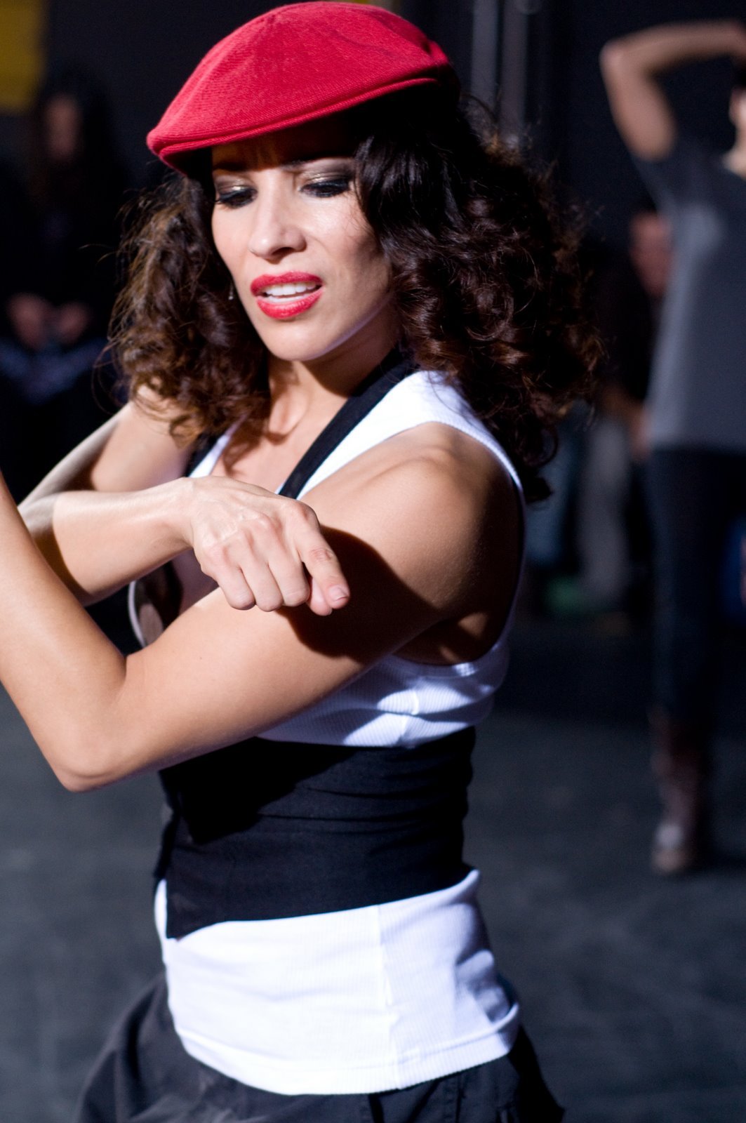 Фото - Jossara Jinaro: 1063x1600 / 187 Кб