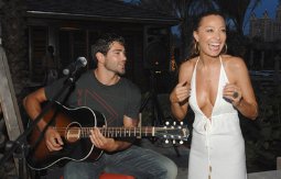 Фото - Джесси Меткалф: 255x163 / 12 Кб