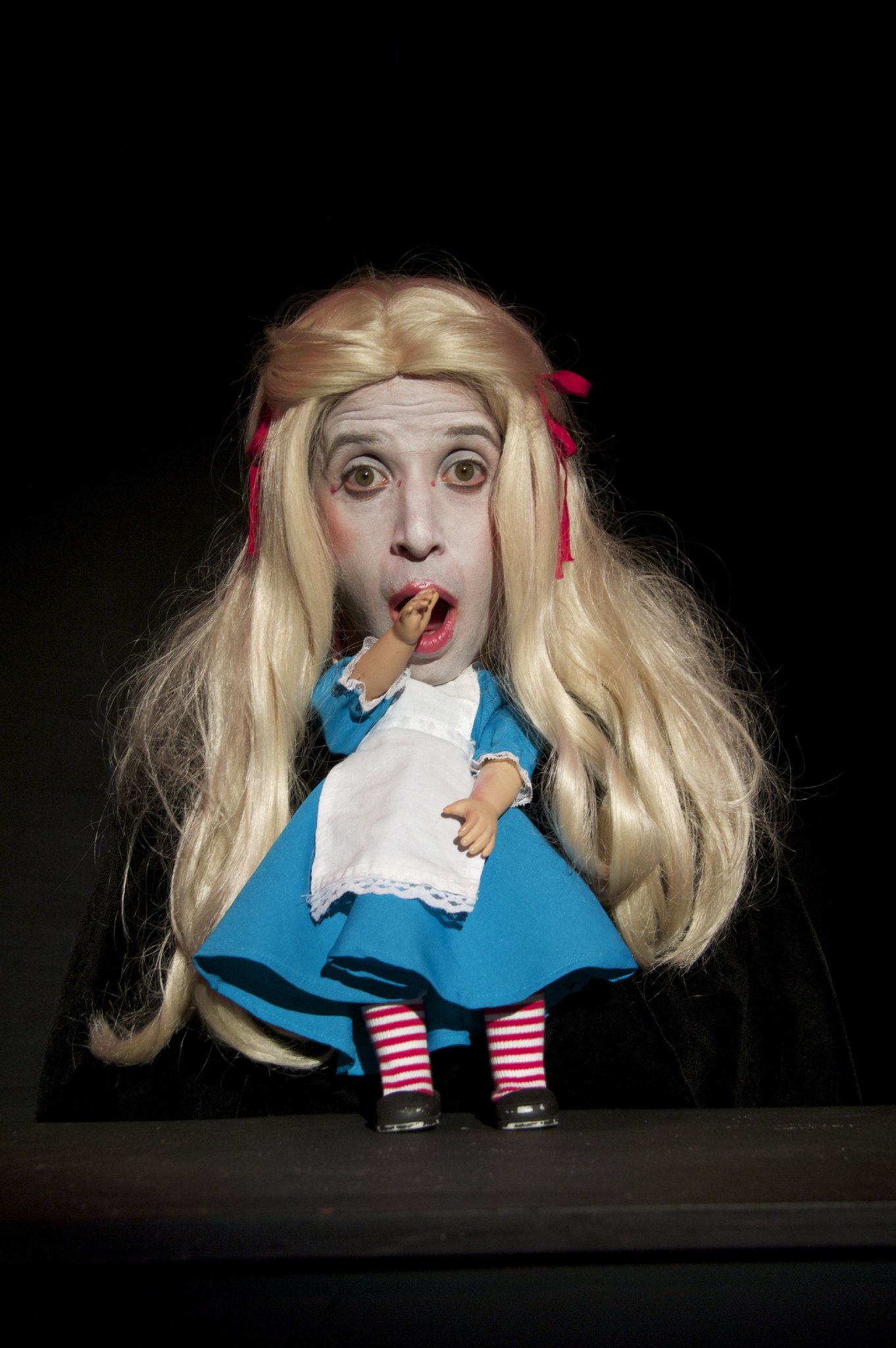 Фото - Lon Haber: 1362x2048 / 298 Кб