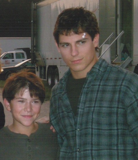 Фото - Виатт Смит: 476x551 / 48 Кб