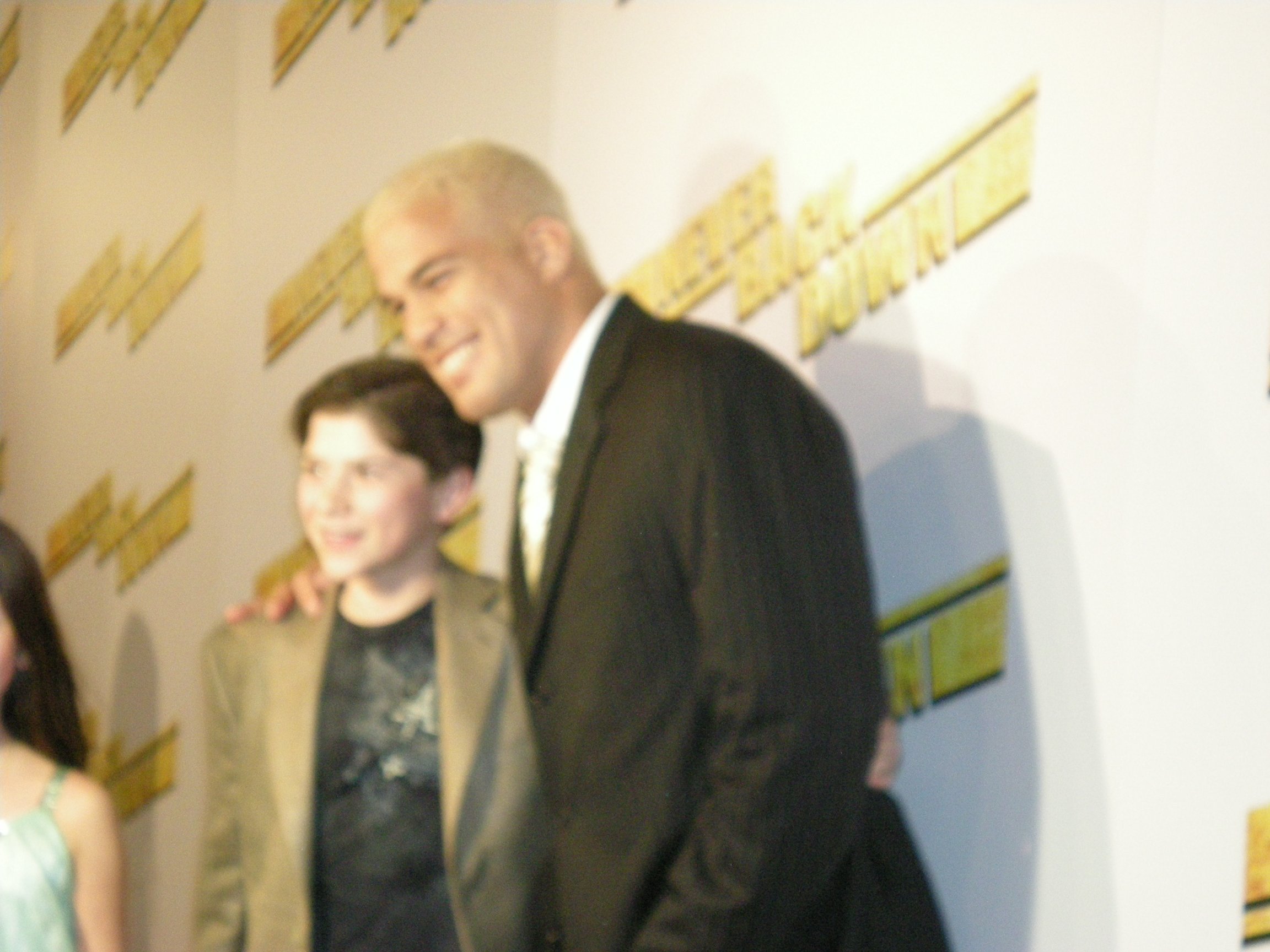 Фото - Виатт Смит: 2304x1728 / 429 Кб