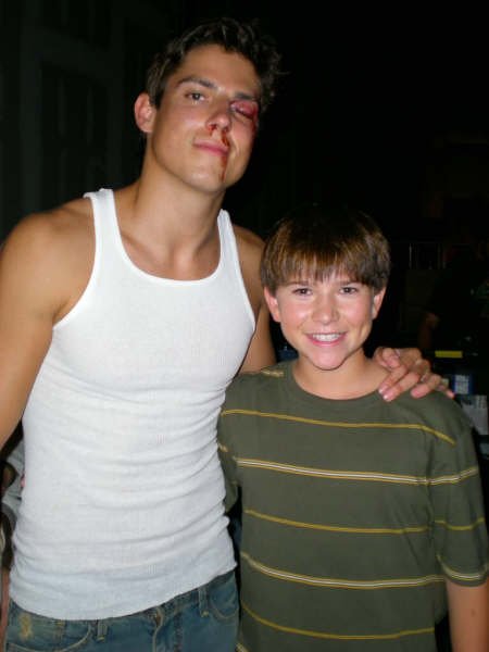 Фото - Виатт Смит: 450x600 / 29 Кб