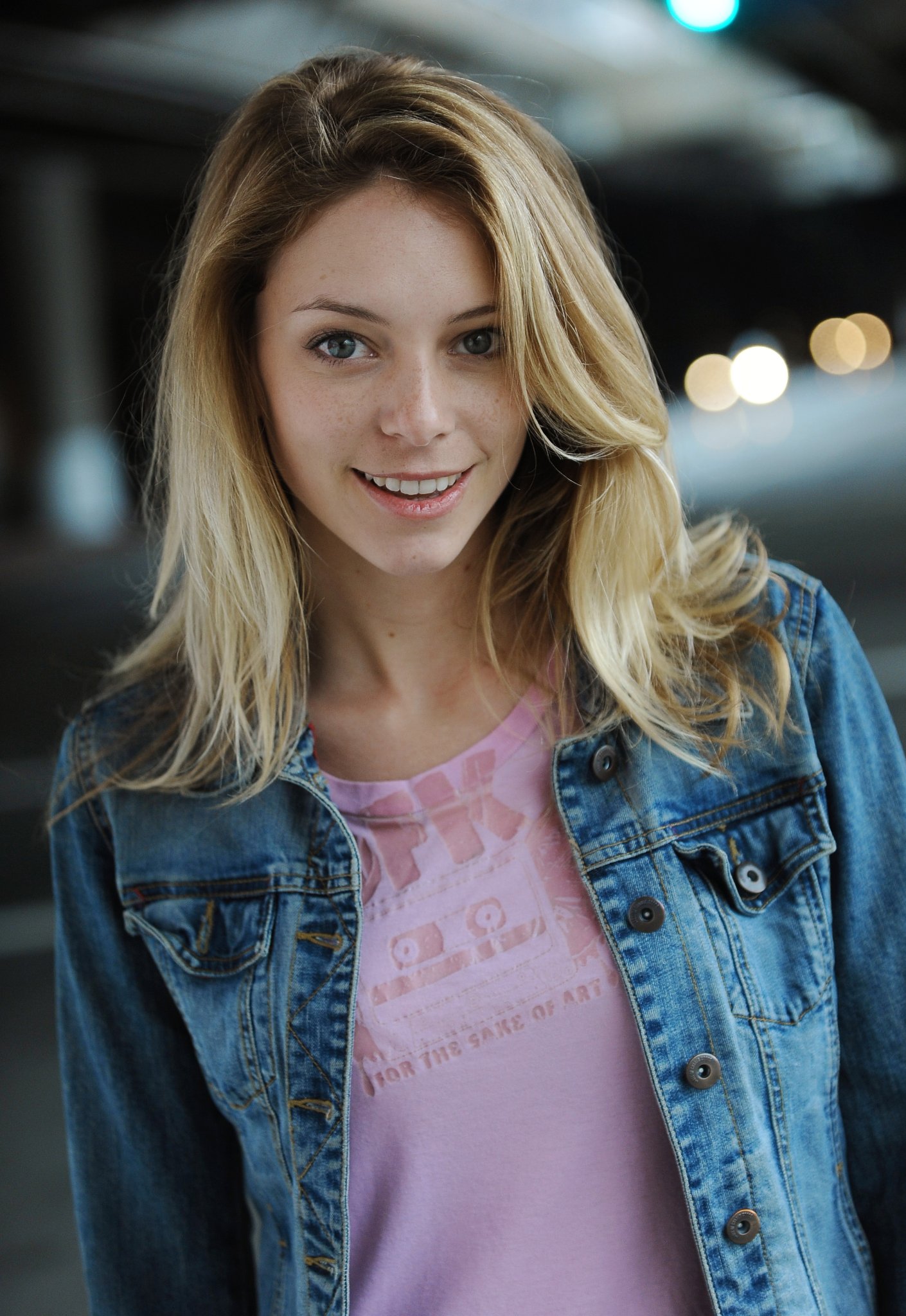 Фото - Sandra Seeling: 1410x2048 / 414 Кб