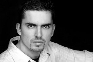 Фото - Дэниел Ферро: 302x203 / 10 Кб