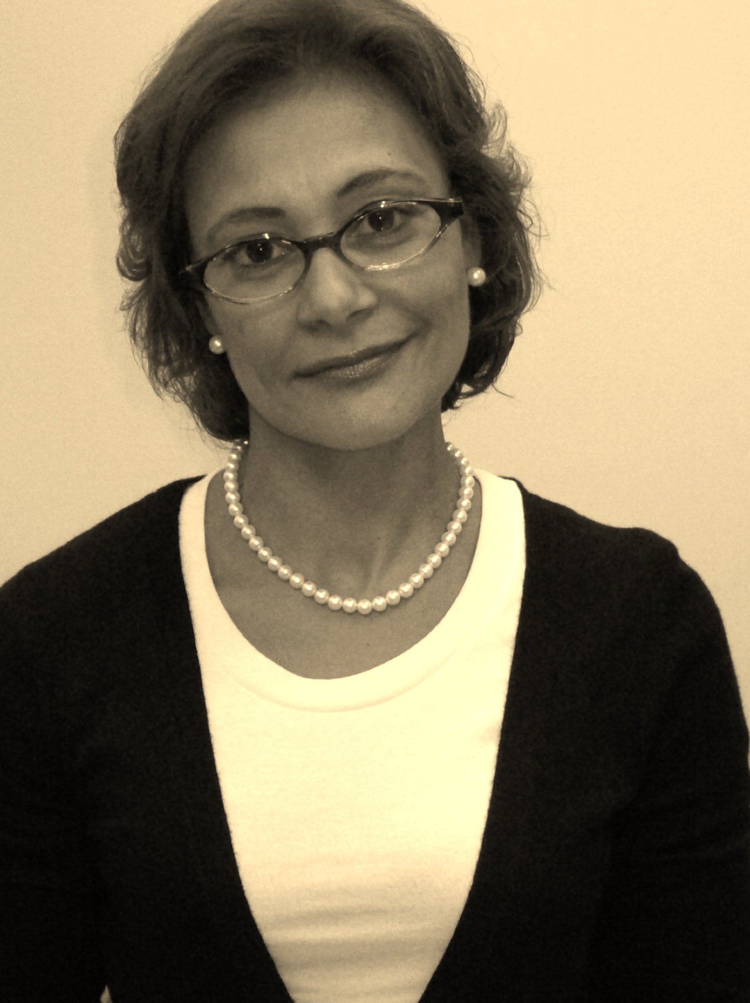 Фото - Irene Santiago: 1532x2048 / 272 Кб