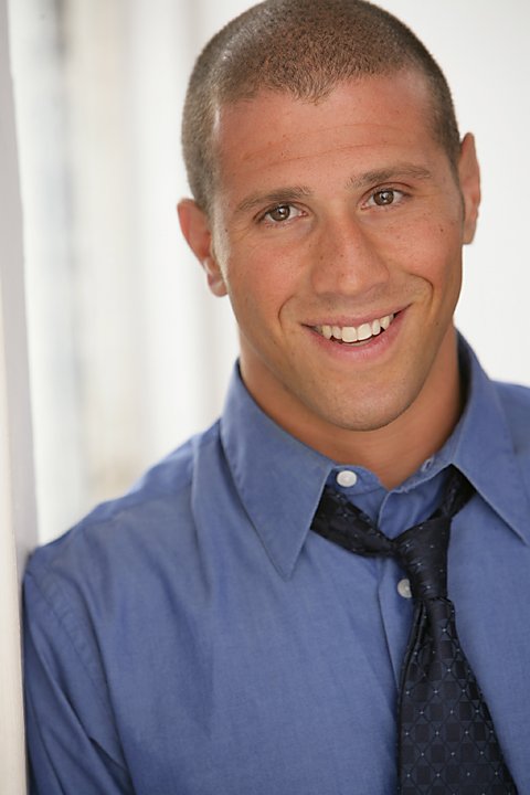 Фото - Jonathan Kowalsky: 480x720 / 43 Кб