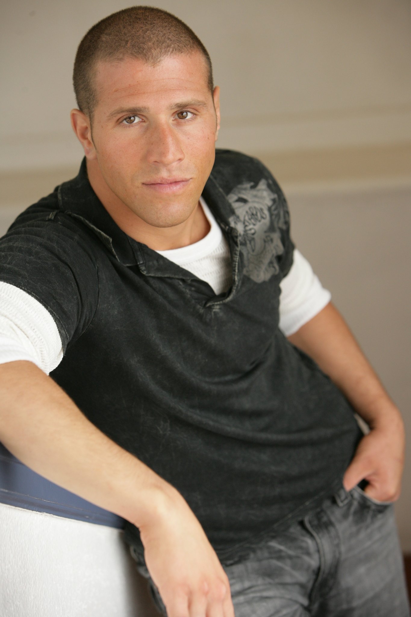 Фото - Jonathan Kowalsky: 1365x2048 / 241 Кб