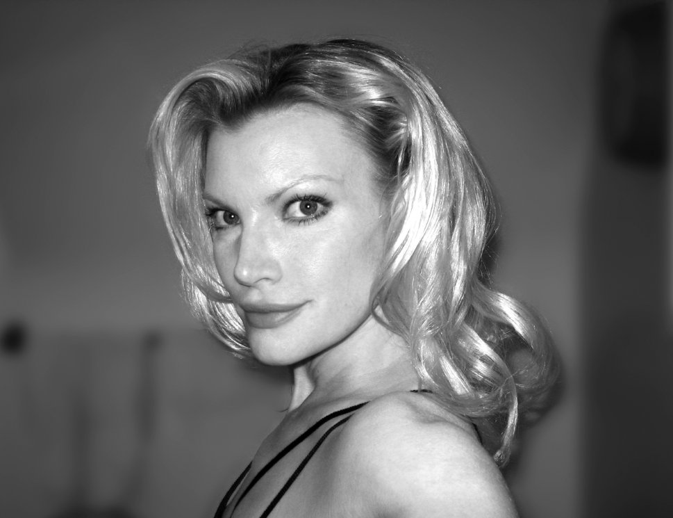 Фото - Renee Domenz: 969x745 / 76 Кб