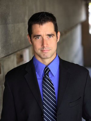 Фото - Джералд Дауни: 300x400 / 18 Кб