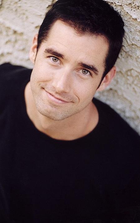 Фото - Джералд Дауни: 450x717 / 41 Кб