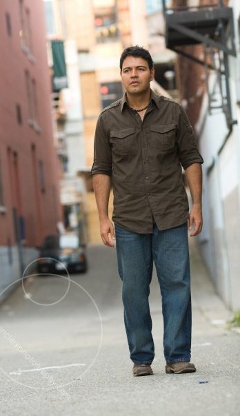 Фото - Juan Carlos Velis: 348x604 / 36 Кб