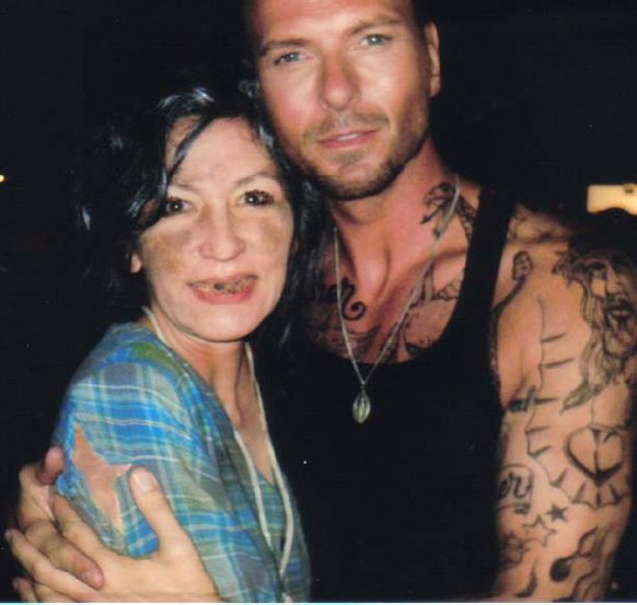 Фото - Debby Gaudet: 582x553 / 46 Кб