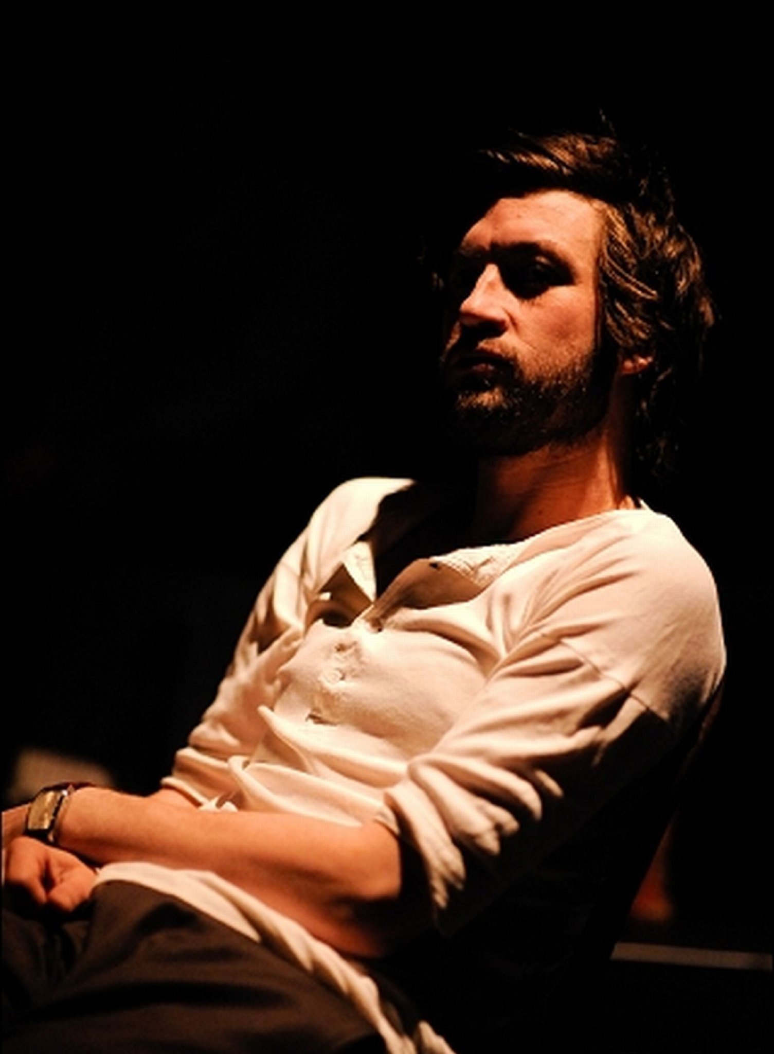 Фото - Liam McMahon: 1505x2048 / 193 Кб