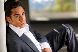 Фото - Рэй Сантьяго: 250x166 / 10 Кб