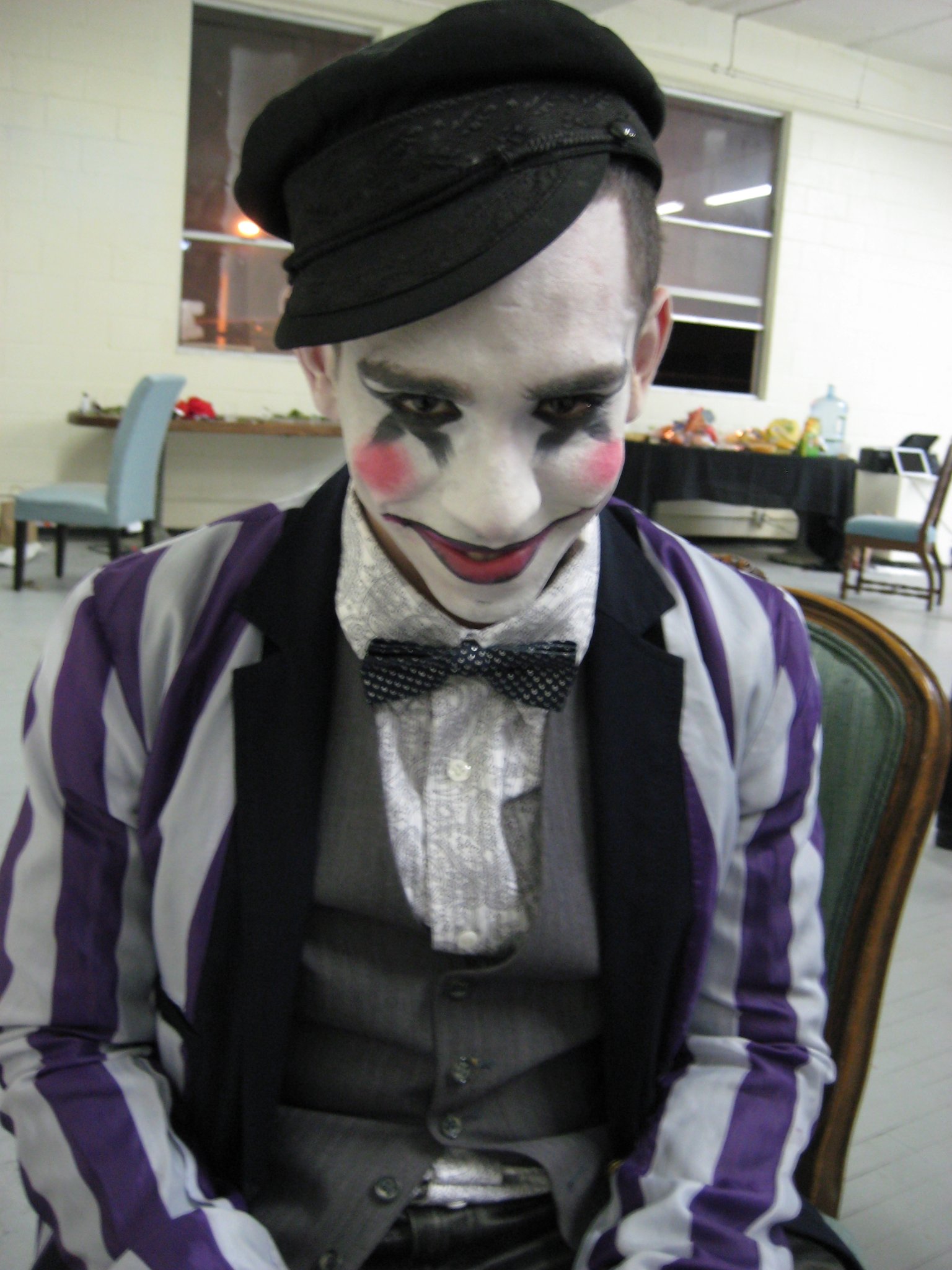 Фото - Рэй Сантьяго: 1536x2048 / 341 Кб