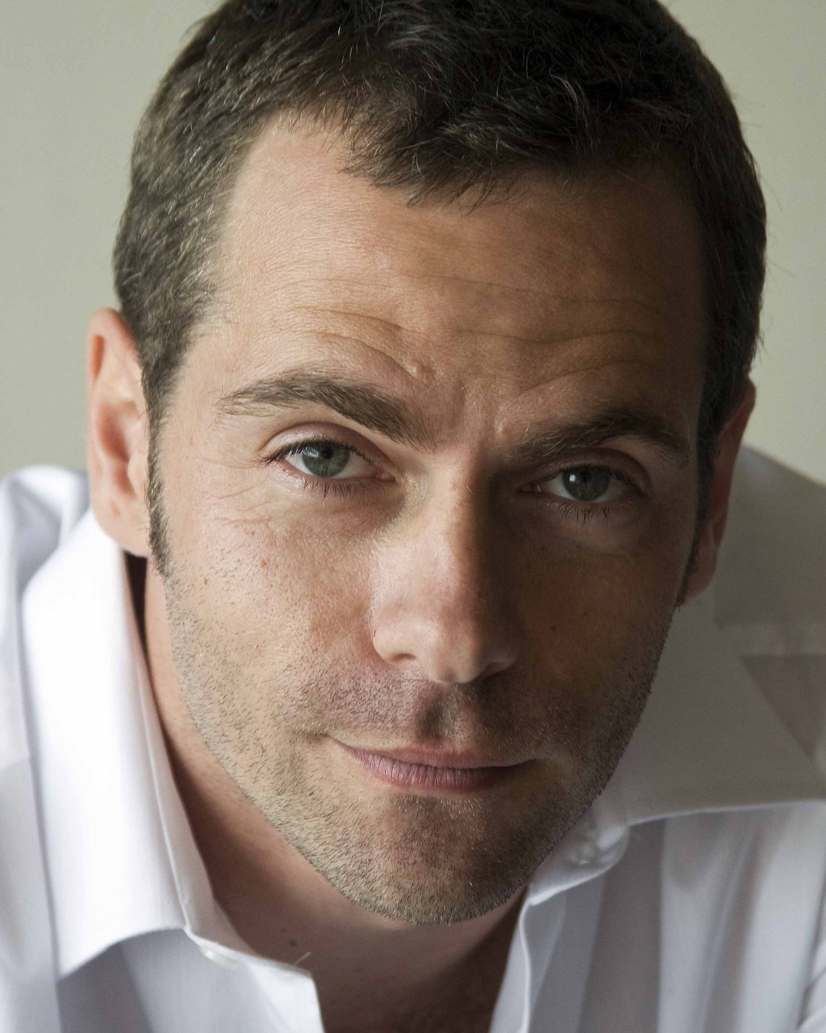 Фото - Кристофер Моррис: 1638x2048 / 419 Кб