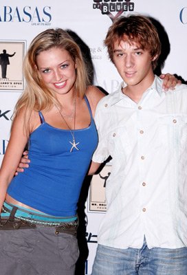 Фото - Lauren Storm: 272x400 / 28 Кб