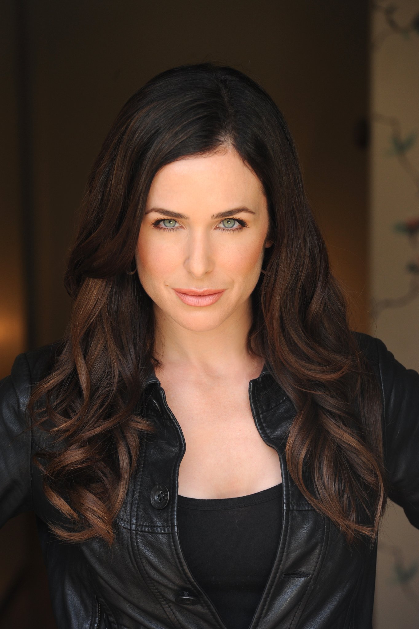 Фото - Даниэль Бисутти: 1363x2048 / 315 Кб