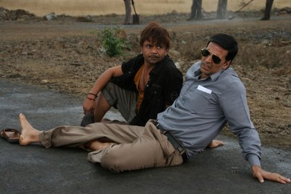 Фото - Rajpal Yadav: 420x280 / 28 Кб