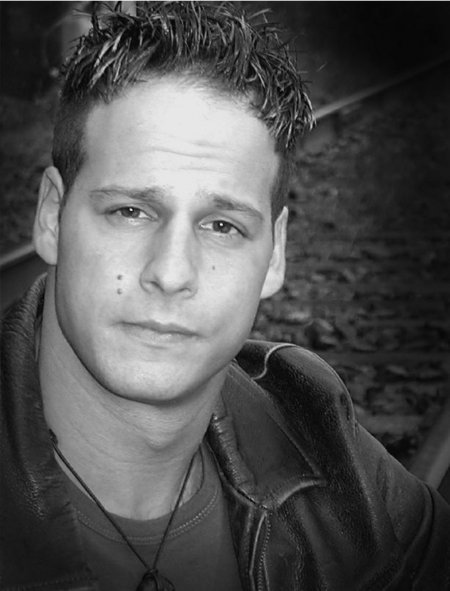 Фото - Donny Quinn: 450x591 / 42 Кб