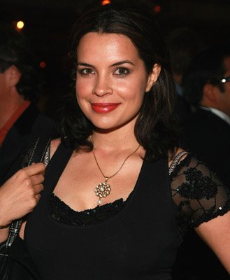 Фото - Зулейха Робинсон: 329x400 / 22 Кб