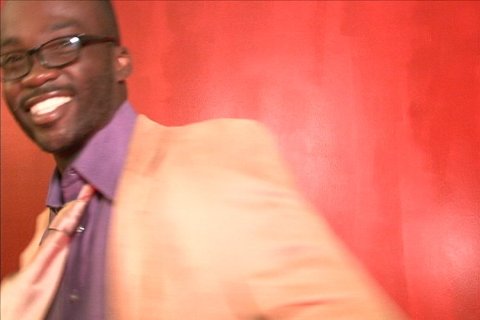 Фото - Adrian Washington: 480x320 / 19 Кб