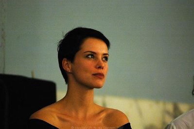 Фото - Андреа Ошварт: 399x265 / 15 Кб