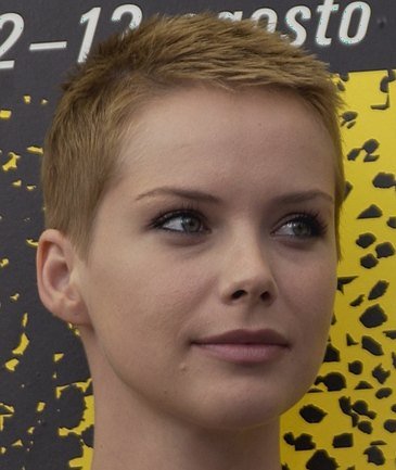 Фото - Андреа Ошварт: 365x433 / 32 Кб