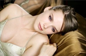 Фото - Андреа Ошварт: 294x192 / 13 Кб