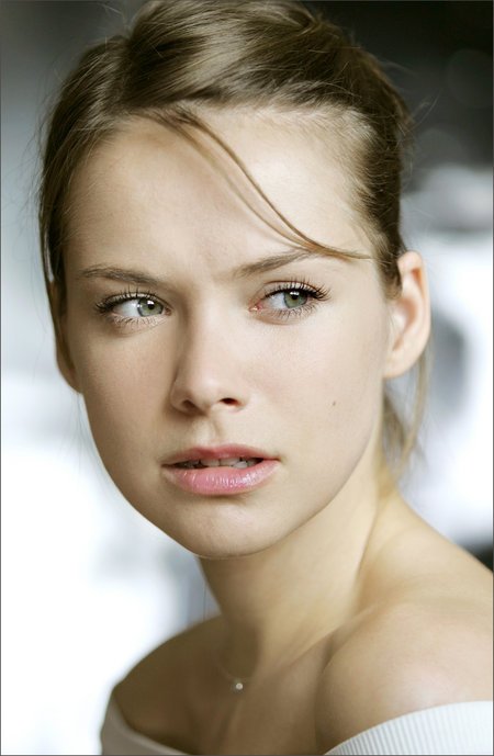 Фото - Андреа Ошварт: 450x689 / 43 Кб