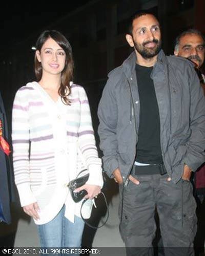 Фото - Parvin Dabas: 400x500 / 33 Кб