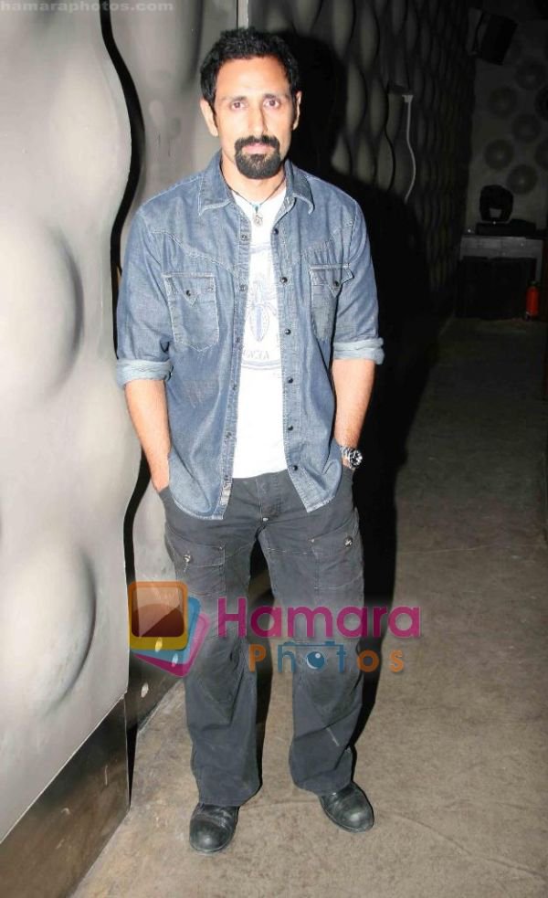 Фото - Parvin Dabas: 600x983 / 81 Кб