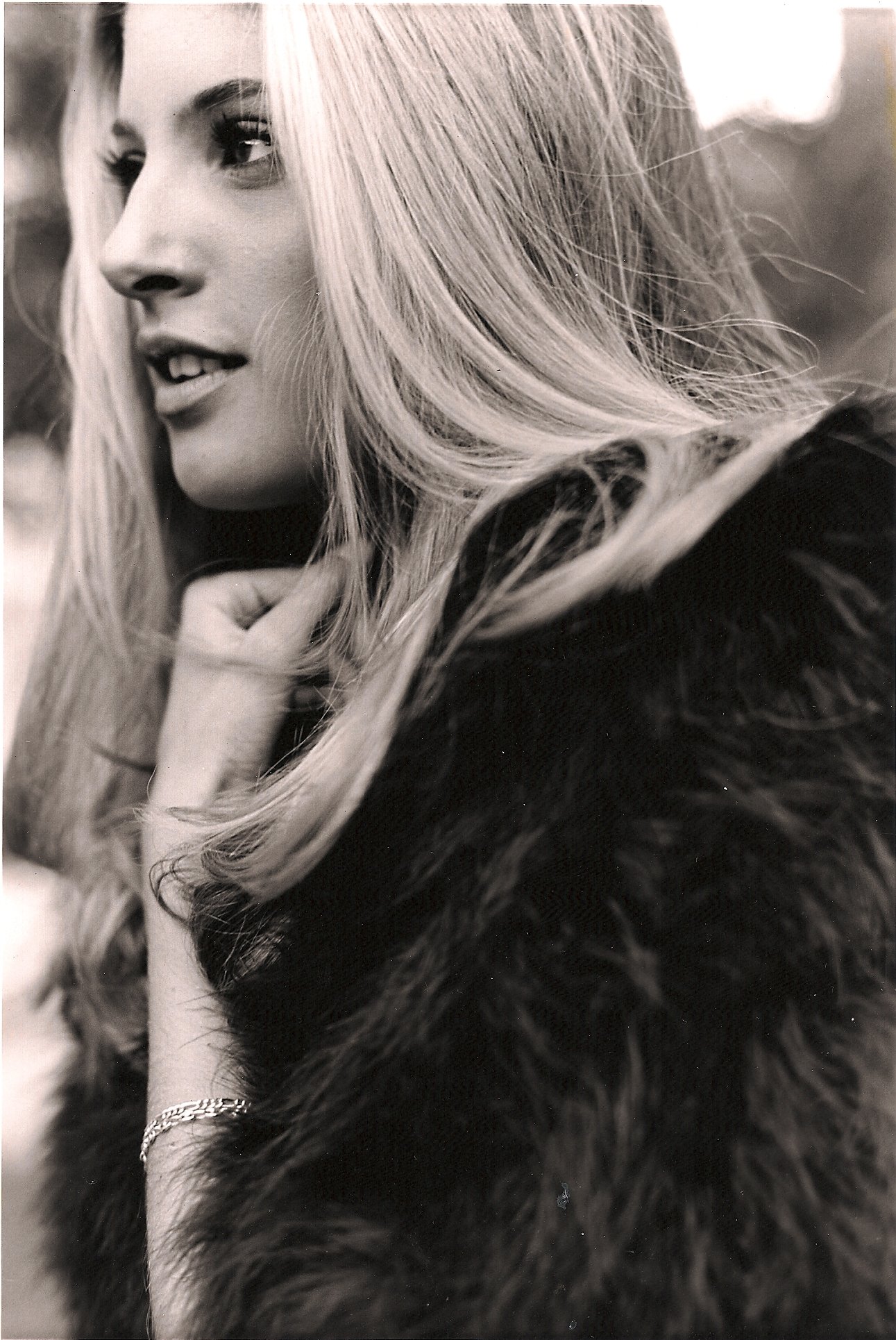 Фото - Jimena Hoyos: 1291x1930 / 465 Кб