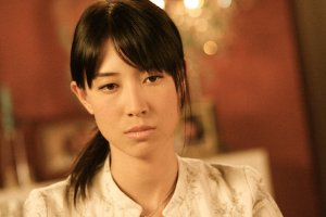 Фото - Мей Меланкон: 300x200 / 11 Кб