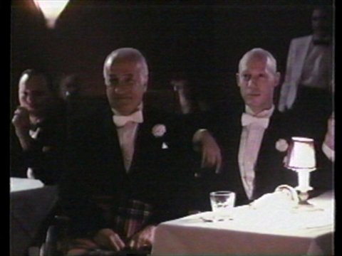 Фото - Ian A. Wallace: 480x360 / 23 Кб