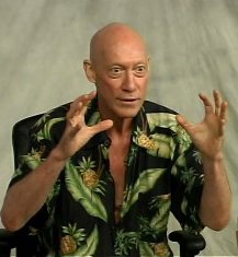 Фото - Ian A. Wallace: 217x235 / 14 Кб