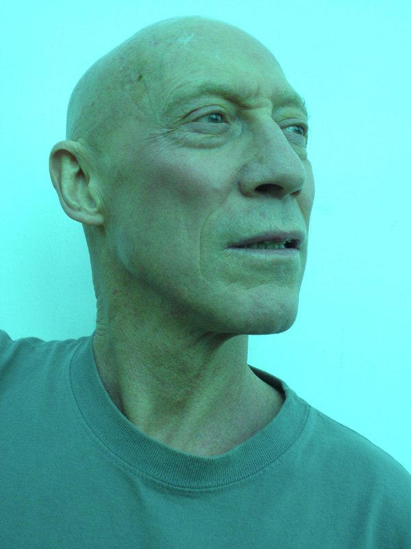 Фото - Ian A. Wallace: 600x800 / 56 Кб