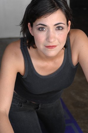 Фото - America Young: 299x450 / 22 Кб