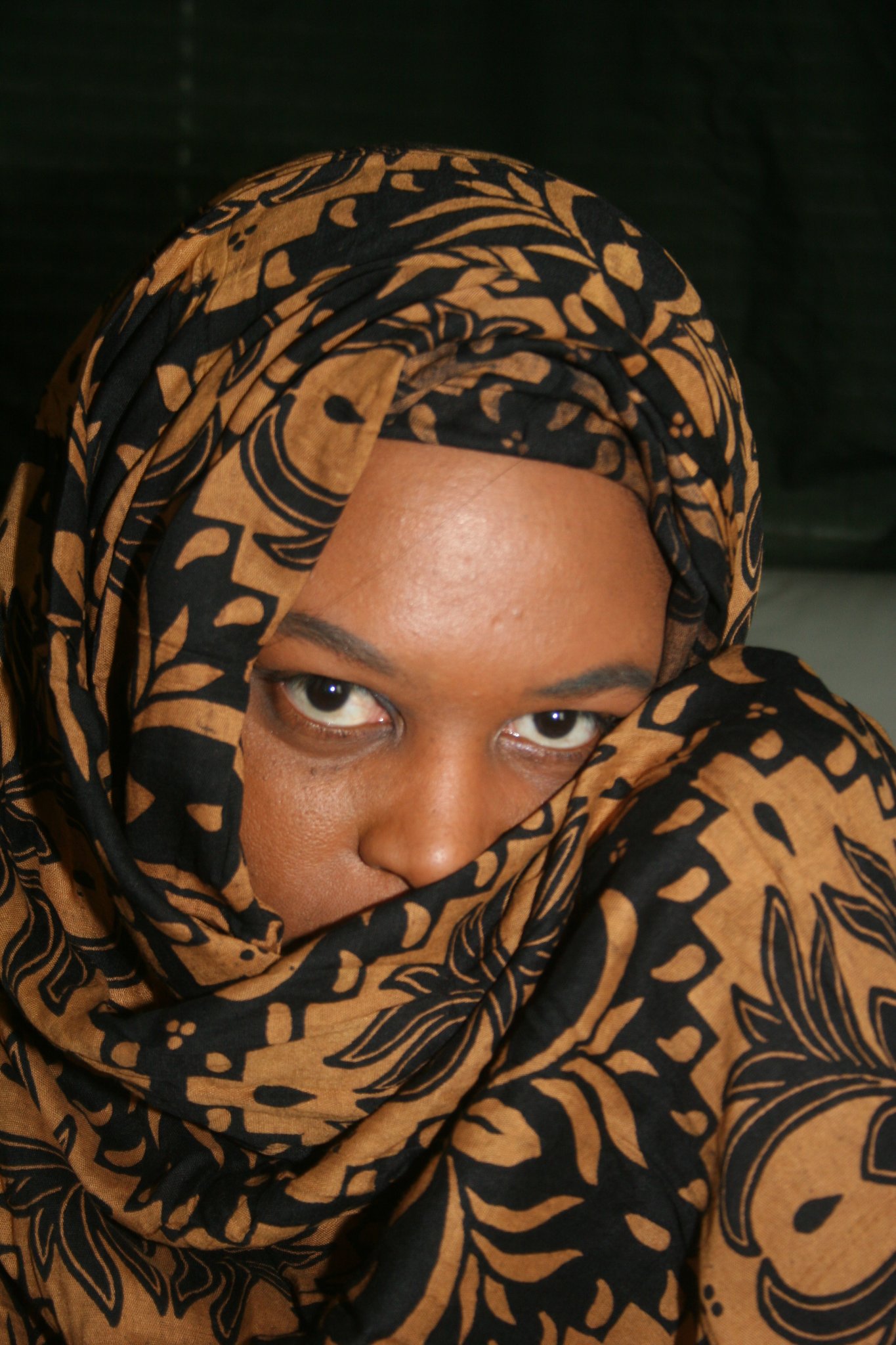 Фото - Chemi Che-Mponda: 1365x2048 / 377 Кб