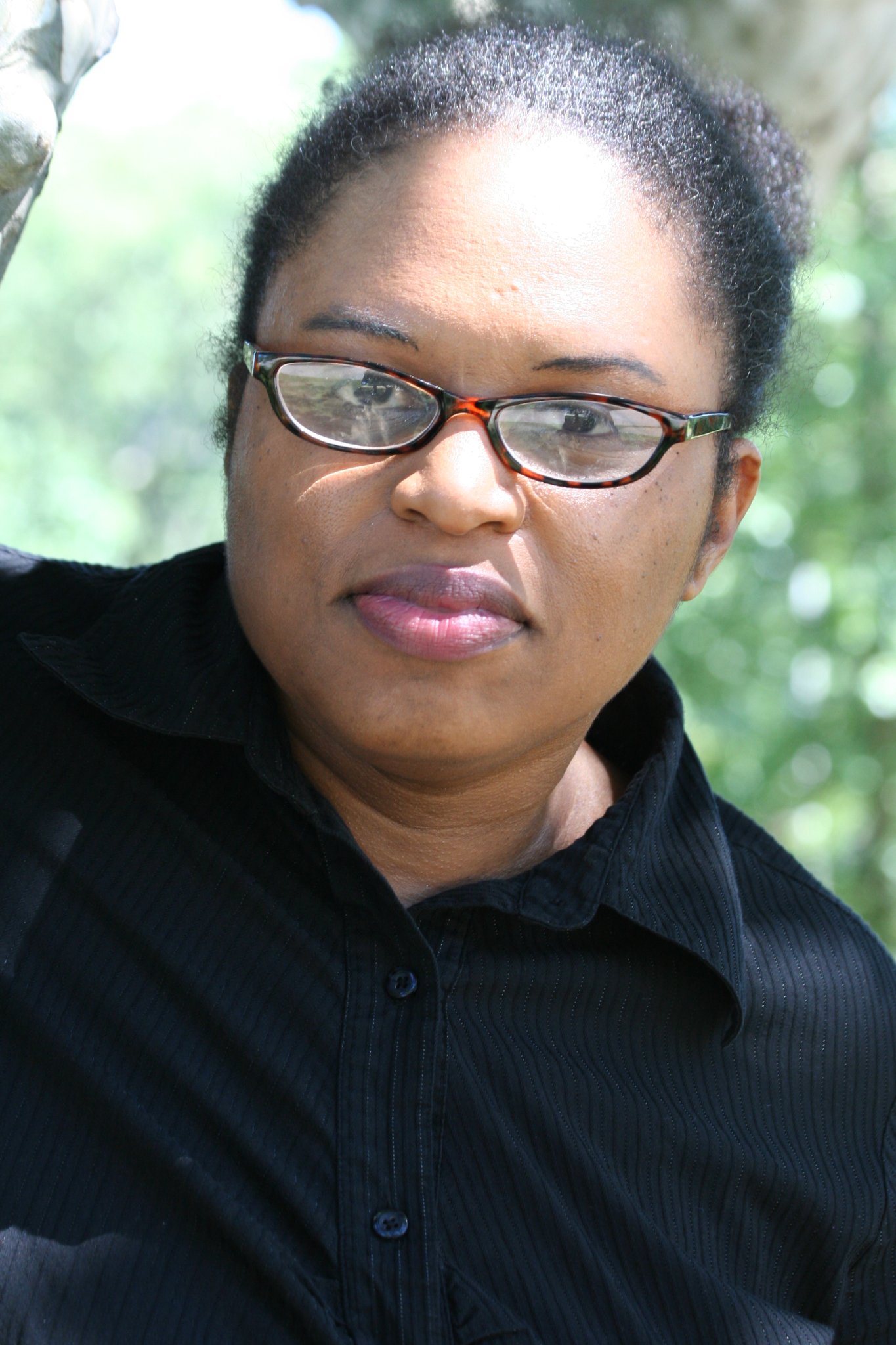 Фото - Chemi Che-Mponda: 1365x2048 / 336 Кб