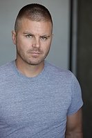 Фото - Аарон МакФерсон: 133x200 / 7 Кб